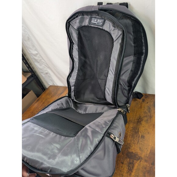 glam rock mini city backpack Compact with Diamond Ripstop Size:TSCC-701XH The flap closure gives rolling work tote for women Item(s): 1990s Vintage Nike